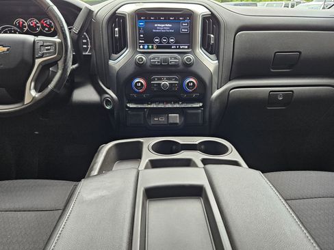 Used 2021 Chevrolet Silverado 1500 LT w/ Bed Protection Package AWD/4WD image 10