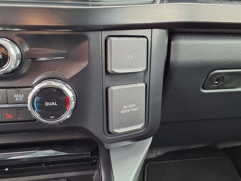 New 2026 Ford F250 Lariat w/ Chrome Package image 11