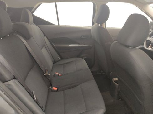 Used 2023 Nissan Kicks S image 19