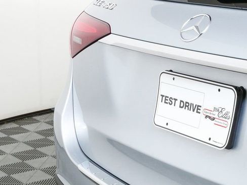 Used 2024 Mercedes-Benz GLE 450 4MATIC image 37