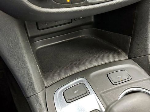 Certified 2023 Chevrolet Equinox LT image 28