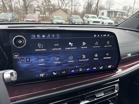 New 2026 Chevrolet Traverse Z71 w/ Enhanced Driving Package image 4