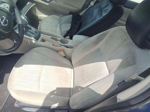Used 2016 Nissan Sentra SV FWD image 3