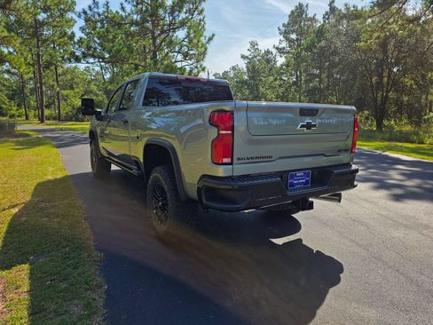 New 2026 Chevrolet Silverado 2500 ZR2 AWD/4WD image 3