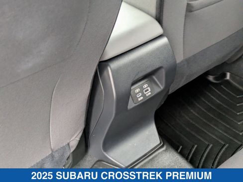 Certified 2025 Subaru Crosstrek 2.0i Premium image 31