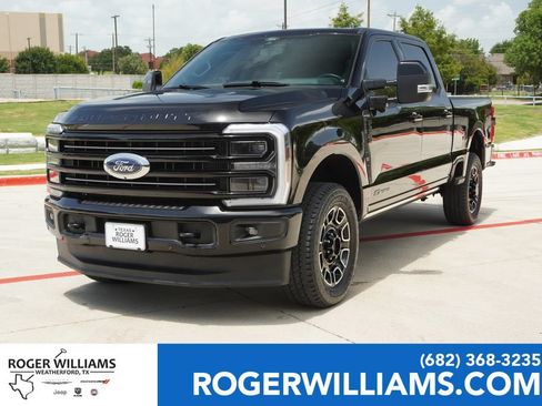 Used 2025 Ford F250 Platinum w/ FX4 Off-Road Package AWD/4WD image 1