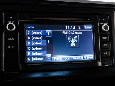 Used 2018 Toyota Tacoma SR image 20