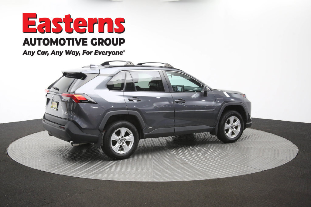Used 2021 Toyota RAV4 LE w/ Carpet Mat Package (TMS) AWD/4WD image 44