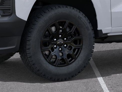 New 2026 Chevrolet Colorado W/T image 9