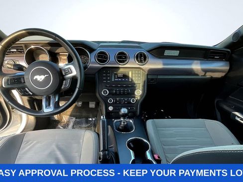 Used 2017 Ford Mustang GT RWD image 10