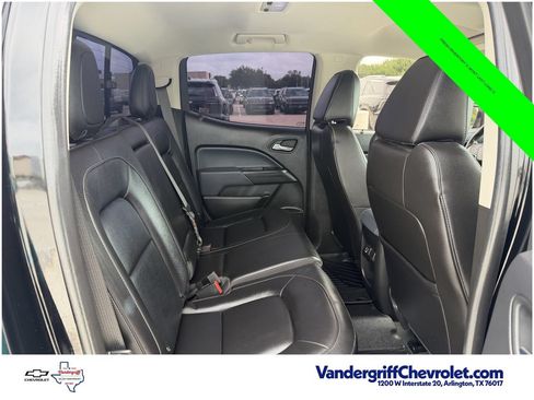 Used 2021 Chevrolet Colorado Z71 w/ Z71 Midnight Edition AWD/4WD image 28