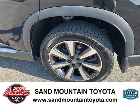 Used 2023 Honda Pilot Elite image 11