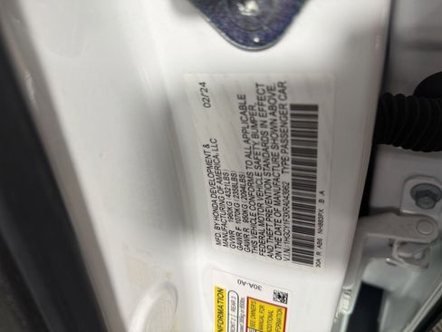 Used 2024 Honda Accord EX image 28