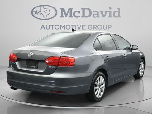 Used 2012 Volkswagen Jetta SE FWD image 8