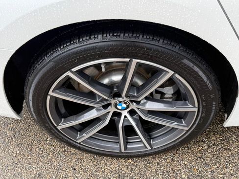 Used 2021 BMW 330i xDrive Sedan AWD/4WD image 4