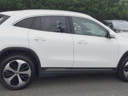 Used 2025 Mercedes-Benz GLA 250 image 11
