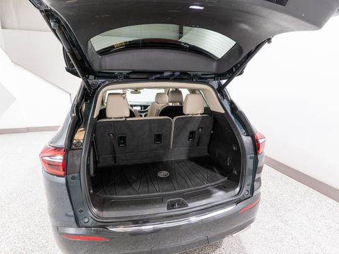 Used 2019 Buick Enclave Essence image 31
