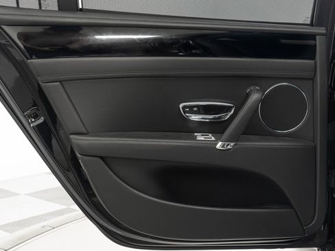 Used 2015 Bentley Flying Spur W12 image 36