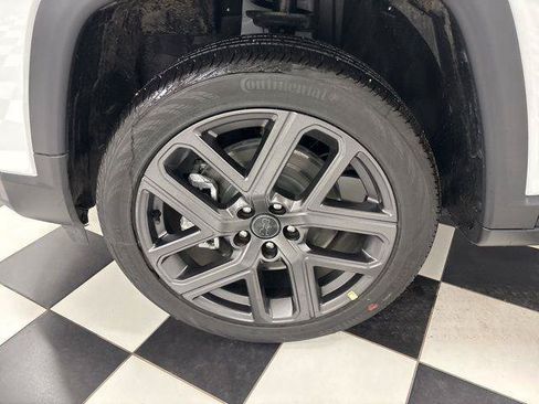 Used 2026 Jeep Compass Limited w/ Sun, Sound & Navigation Group AWD/4WD image 5