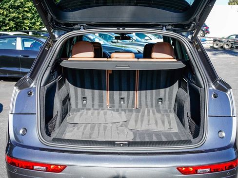 Used 2023 Audi Q5 2.0T Premium w/ Convenience Package image 27