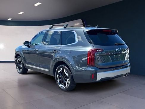 Certified 2024 Kia Telluride S w/ S Sunroof Package AWD/4WD image 3