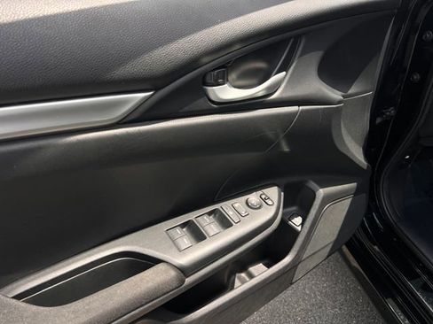 Used 2020 Honda Civic LX image 11