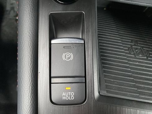 New 2026 Nissan Kicks SR w/ Cold Weather Package image 26