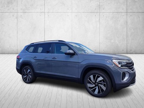 New 2026 Volkswagen Atlas SE image 3