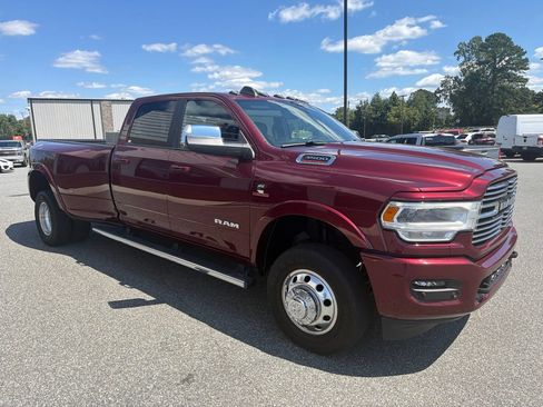 Used 2022 RAM 3500 Laramie AWD/4WD image 8