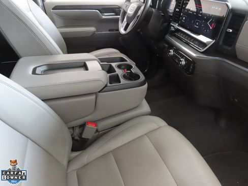 Used 2025 GMC Sierra 1500 SLT AWD/4WD image 24