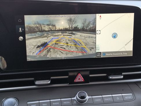 Used 2023 Hyundai Elantra SEL w/ Convenience Package image 30