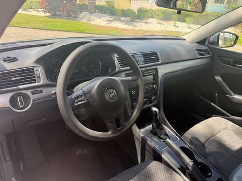 Used 2012 Volkswagen Passat 2.5 S FWD image 9