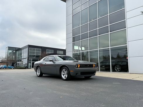 Used 2023 Dodge Challenger SXT image 16