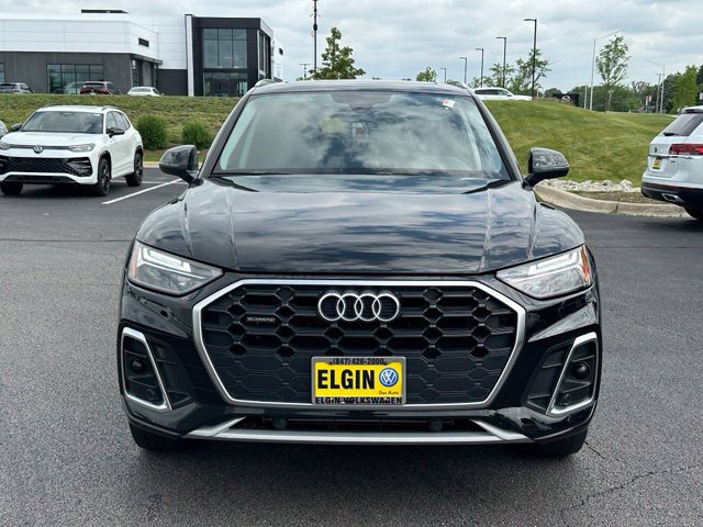 Used 2023 Audi Q5 2.0T Premium w/ Convenience Package AWD/4WD image 2