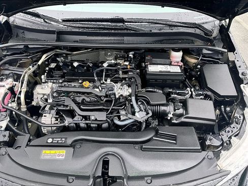 Used 2025 Toyota Corolla LE FWD image 30