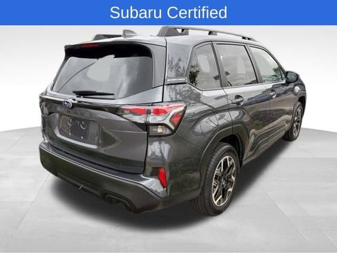 Certified 2025 Subaru Forester Premium AWD/4WD image 4