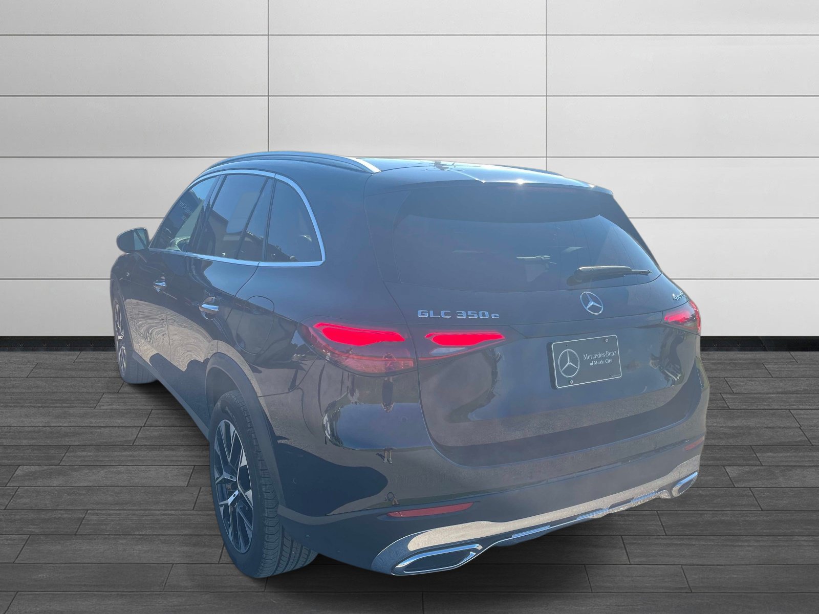 Certified 2025 Mercedes-Benz GLC 350e 4MATIC image 5