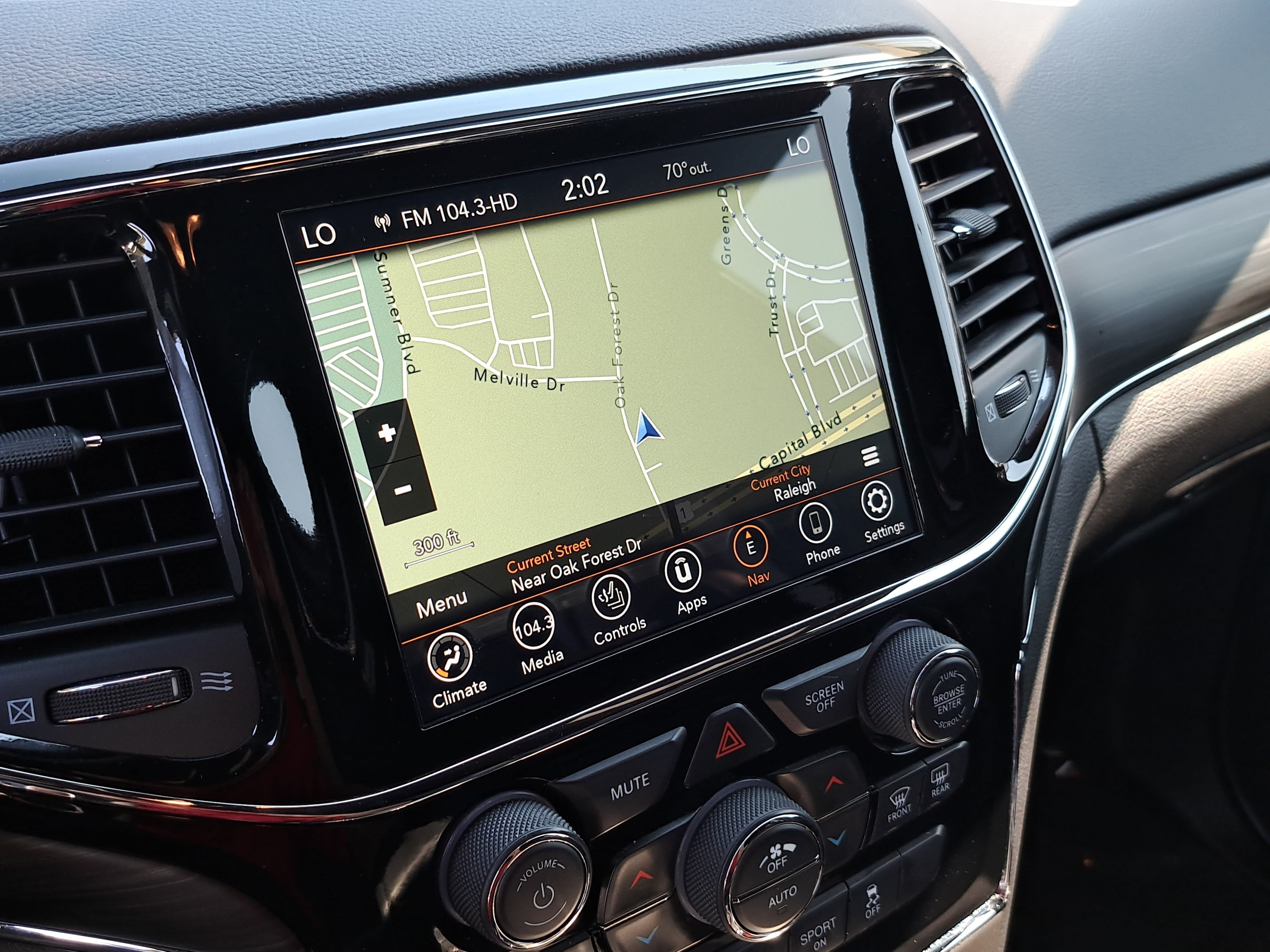 Used 2021 Jeep Grand Cherokee Limited RWD image 21