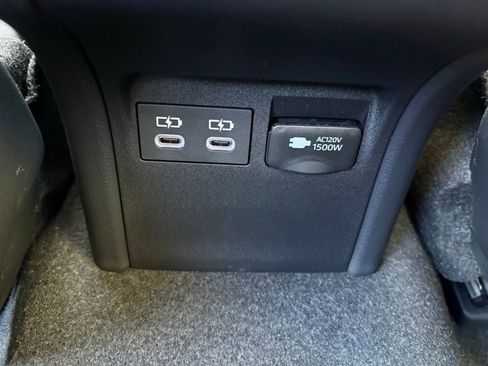 New 2026 Toyota Prius Plug-In Hybrid FWD image 16