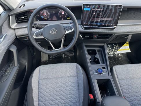 New 2025 Volkswagen Tiguan S image 13