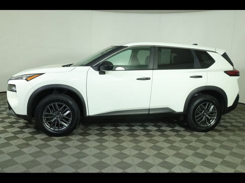 Used 2023 Nissan Rogue S FWD image 15