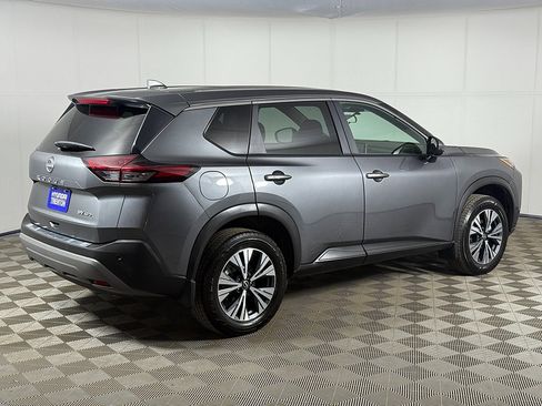 Used 2022 Nissan Rogue SV image 8