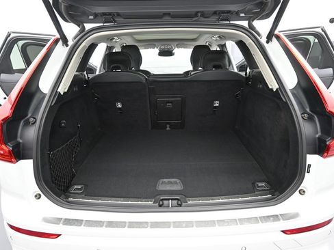 Used 2023 Volvo XC60 T8 Plus AWD/4WD image 17