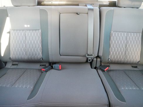 Certified 2024 Nissan Titan SV w/ SV Convenience Package image 13