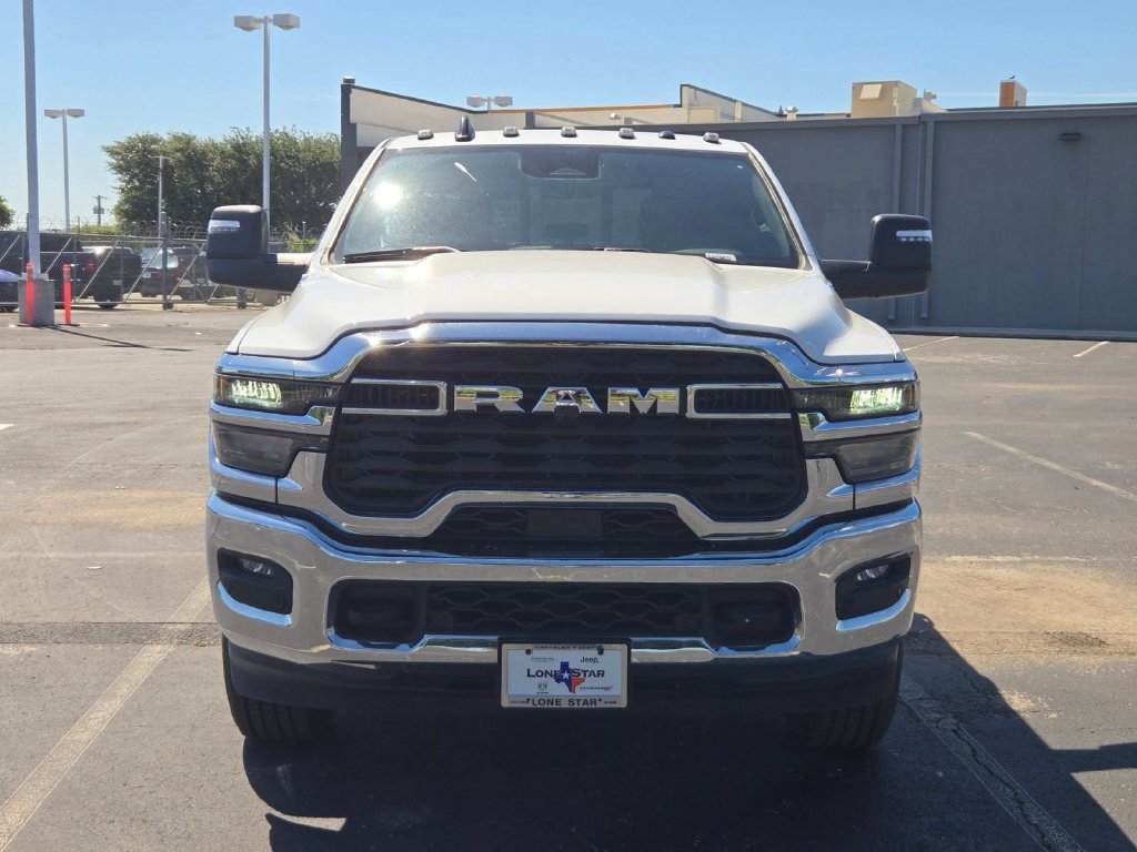 Used 2025 RAM 2500 Laramie AWD/4WD image 8