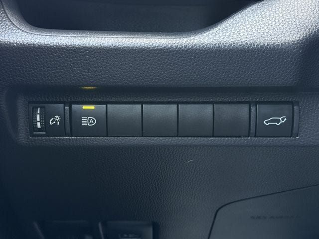 Certified 2025 Toyota RAV4 XLE Premium FWD image 21