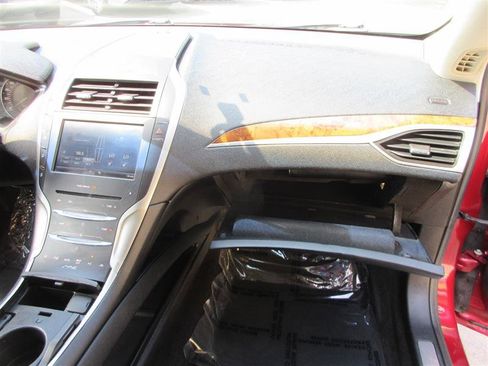 Used 2015 Lincoln MKZ w/ Equipment Group 101A Select image 32