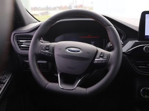 Used 2024 Ford Escape ST-Line w/ Cold Weather Package FWD image 23