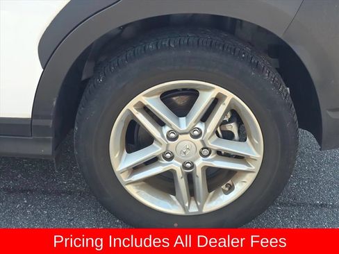 Used 2023 Hyundai Kona SE AWD/4WD image 6