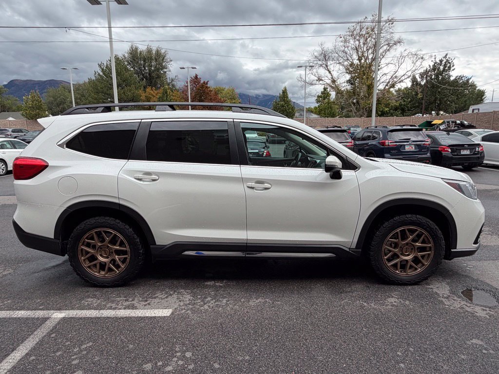 Used 2022 Subaru Ascent Limited w/ Technology Package AWD/4WD image 6